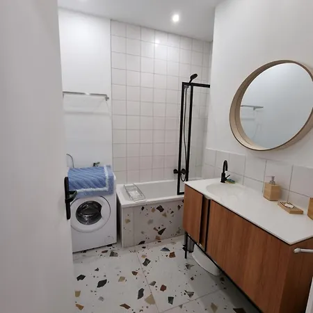 Apartament T3 De 70m2 5/7 Couchages